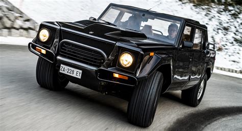 LAMBORGHINI LM002